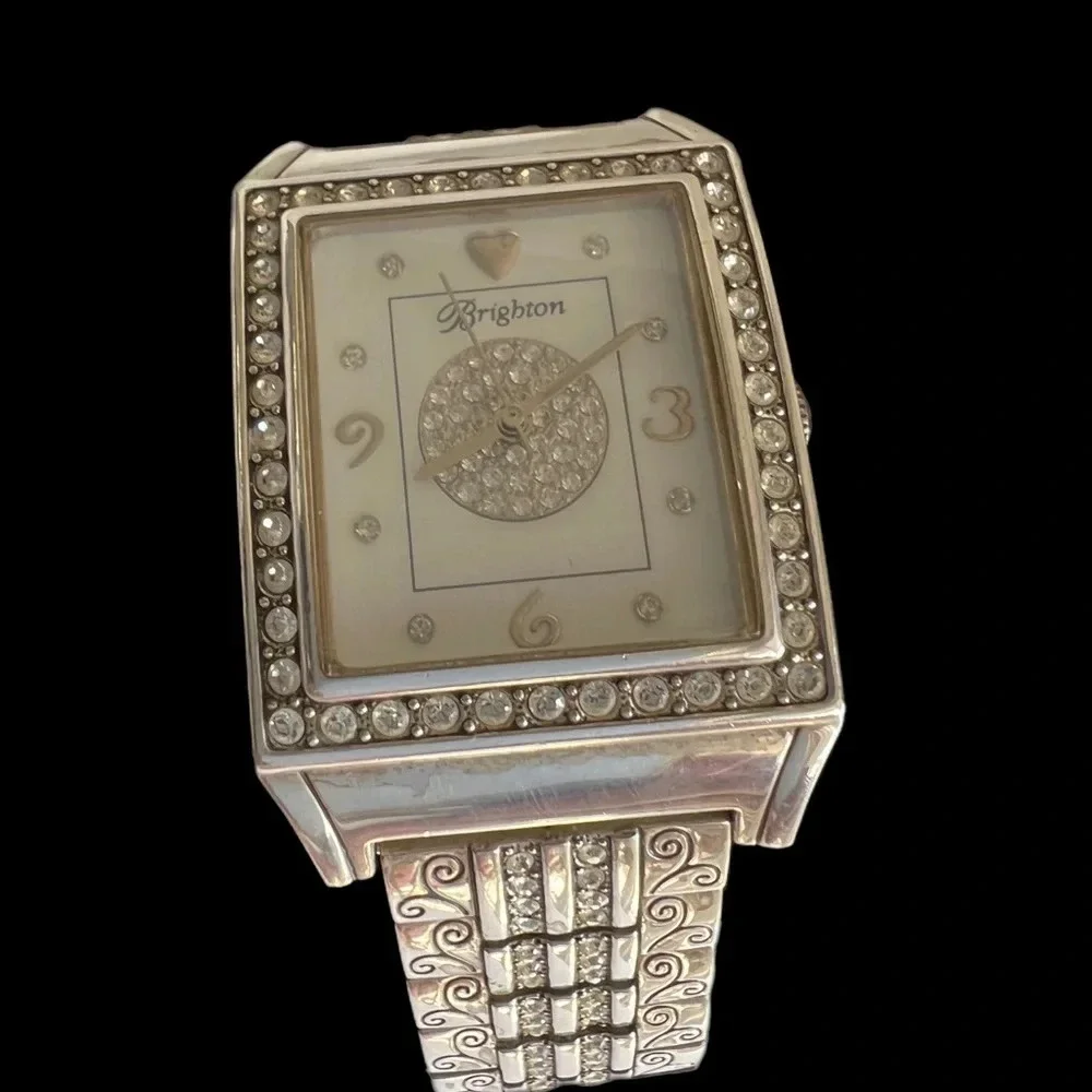 Brighton Diamond Bar Watch from the Diamond Bar Collection come with new battery